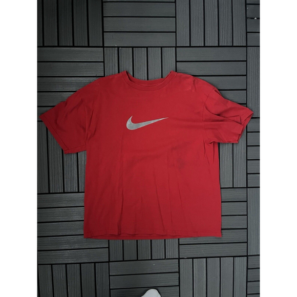 Nike Other - 2000’s Red Nike T-shirt Size L